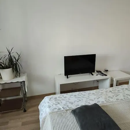 Sea Lazur - Next To The Appartamento Burgas